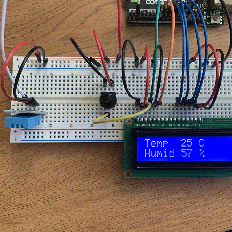 Photo of LCD Display successfully showing 25 C, 45% Humidity